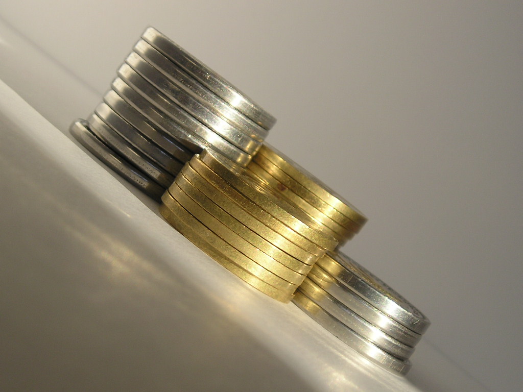 סיוע בבעיות תזרים של בעל עסק קטן מתחום הציוד לגינון והשקיה